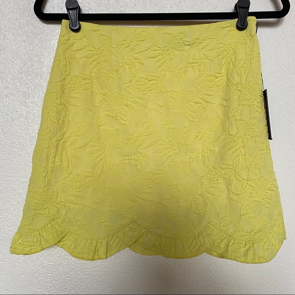 4SI3NNA Yellow Tanya Scallop Hem Skirt Size Small